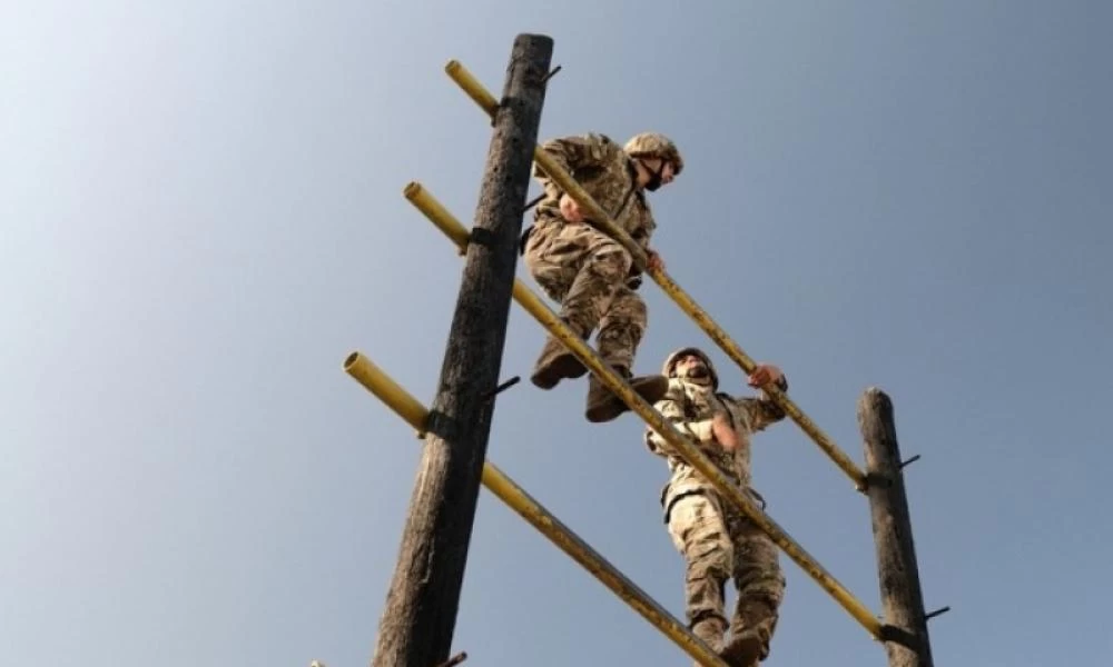 Κύπρος: Τιμή και δόξα στα πράσινα μπερέ - Συγκίνηση στην τελετή απονομής (εικόνες-βίντεο)